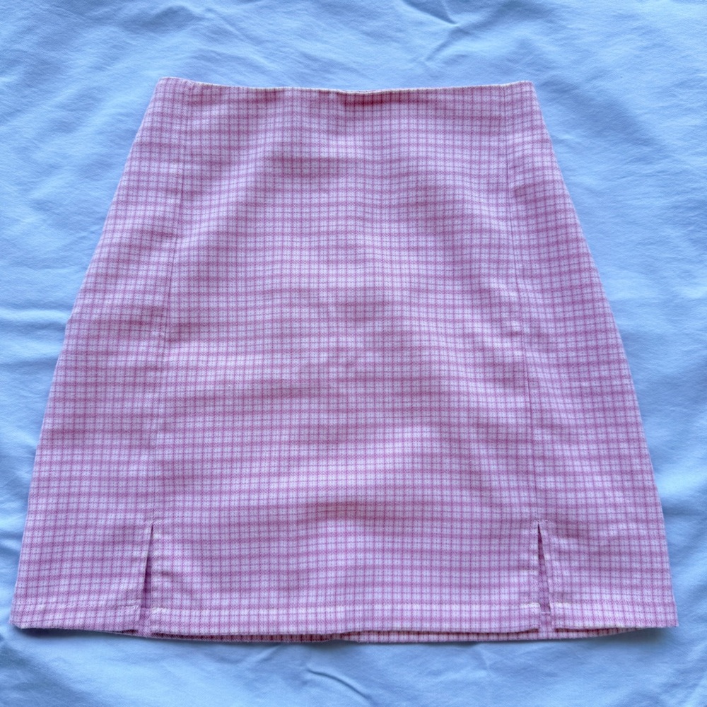 Brandy Melville Plaid Mini Cara Skirt